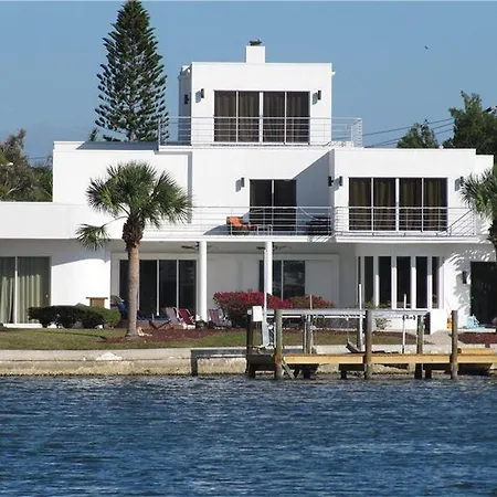 Casa Blanca Hotel